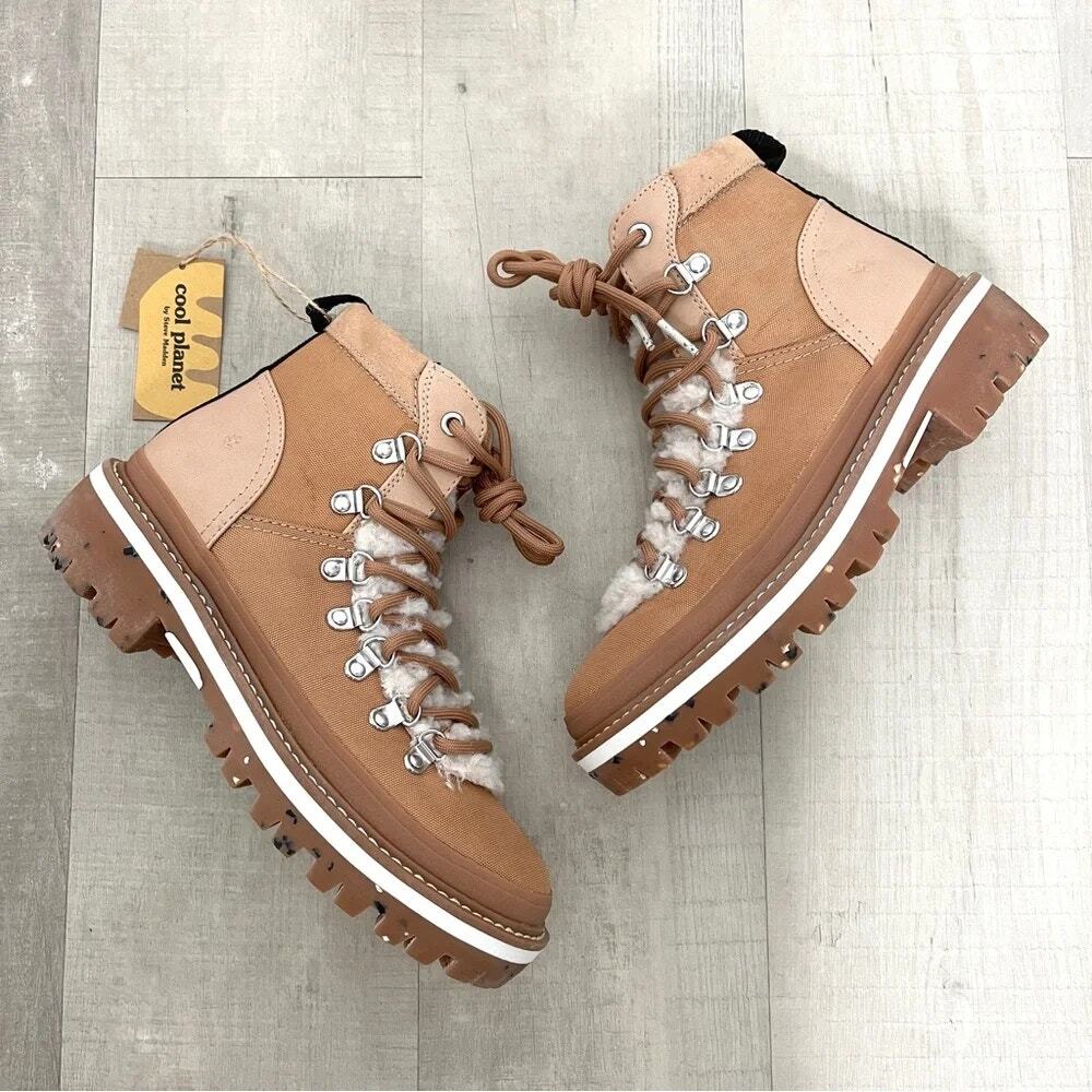 Cool Planet by Steve Madden Buni-F Lace-Up Chunky Lug Sole Booties Sz  6.5